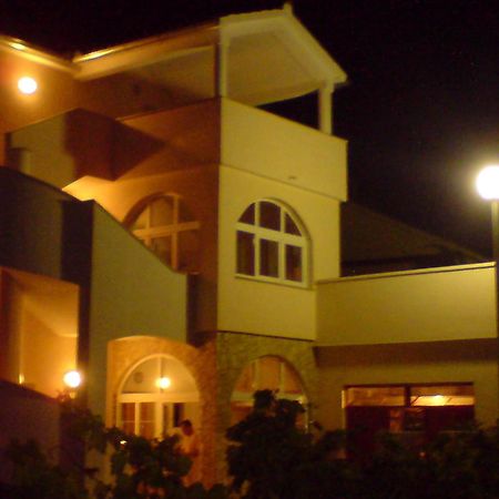 Apartments Jakovcev ベティナ エクステリア 写真