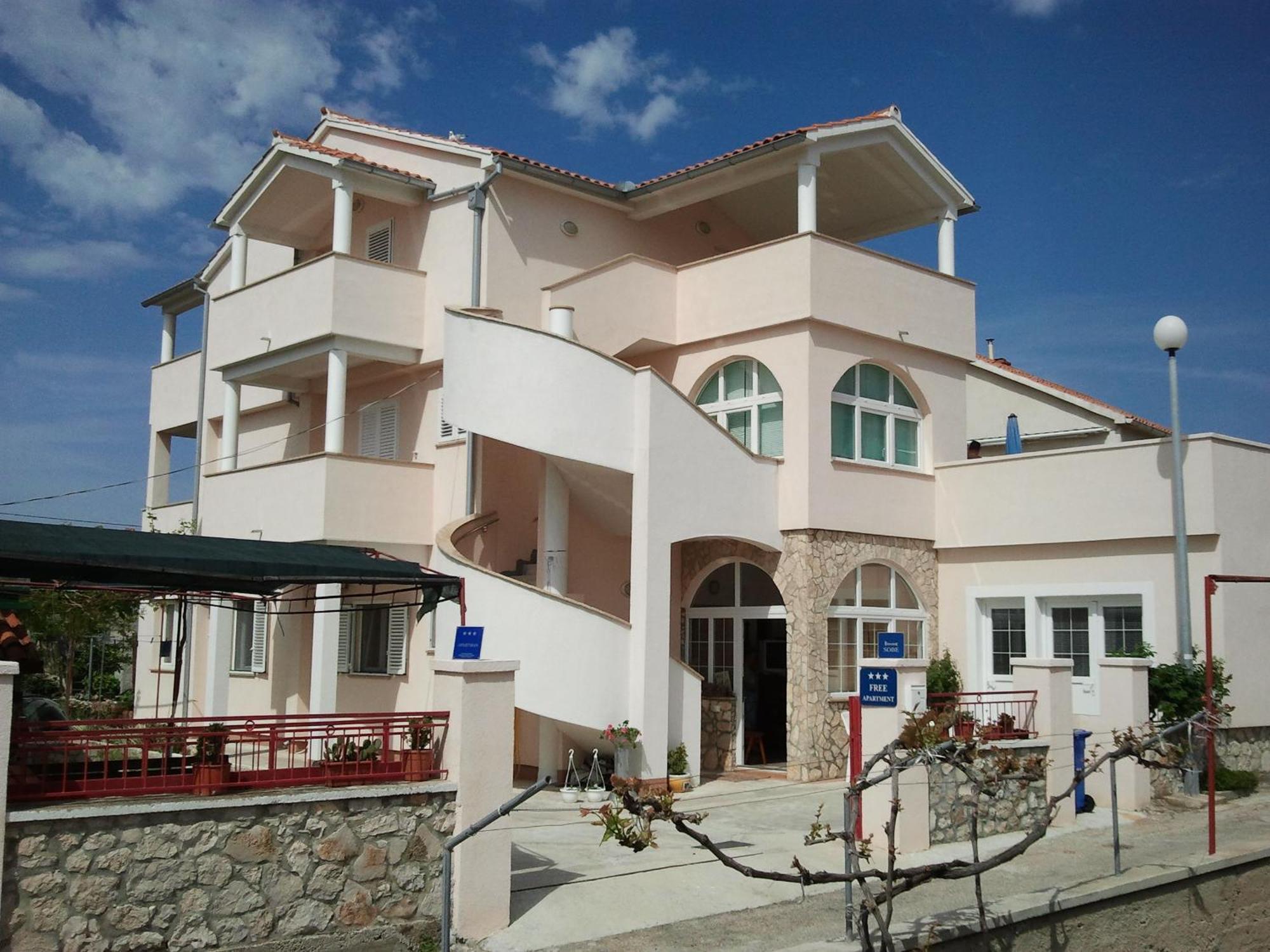 Apartments Jakovcev ベティナ エクステリア 写真