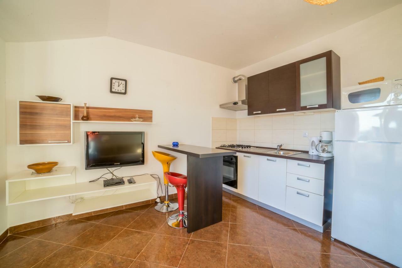 Apartments Jakovcev ベティナ エクステリア 写真