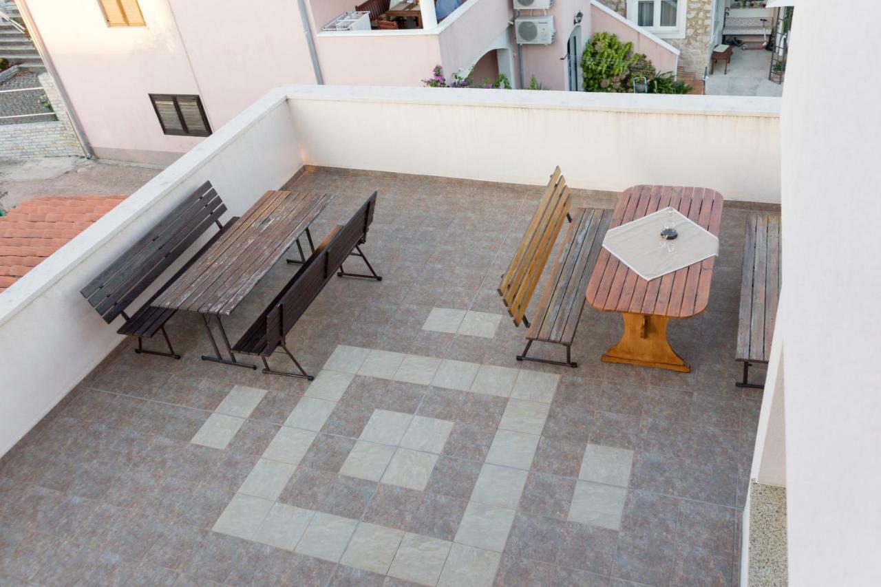 Apartments Jakovcev ベティナ エクステリア 写真